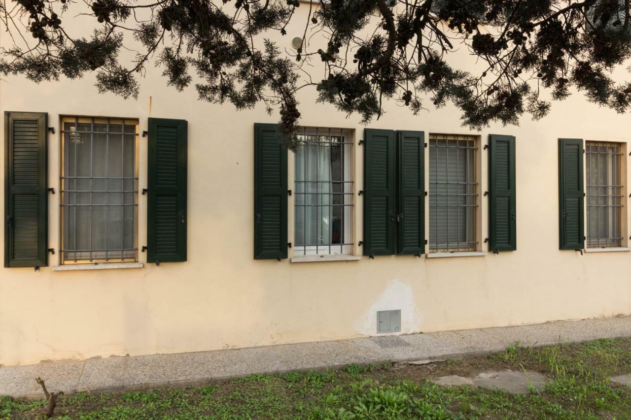 Ferienwohnung La Rosa Ferrara Exterior foto